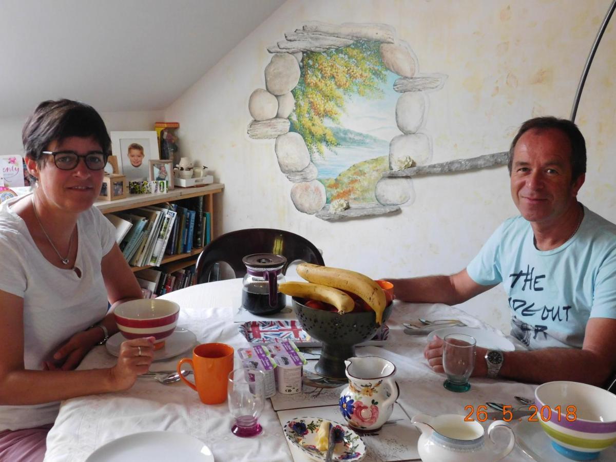 Chez Nous. B & B Bassy Eksteriør billede